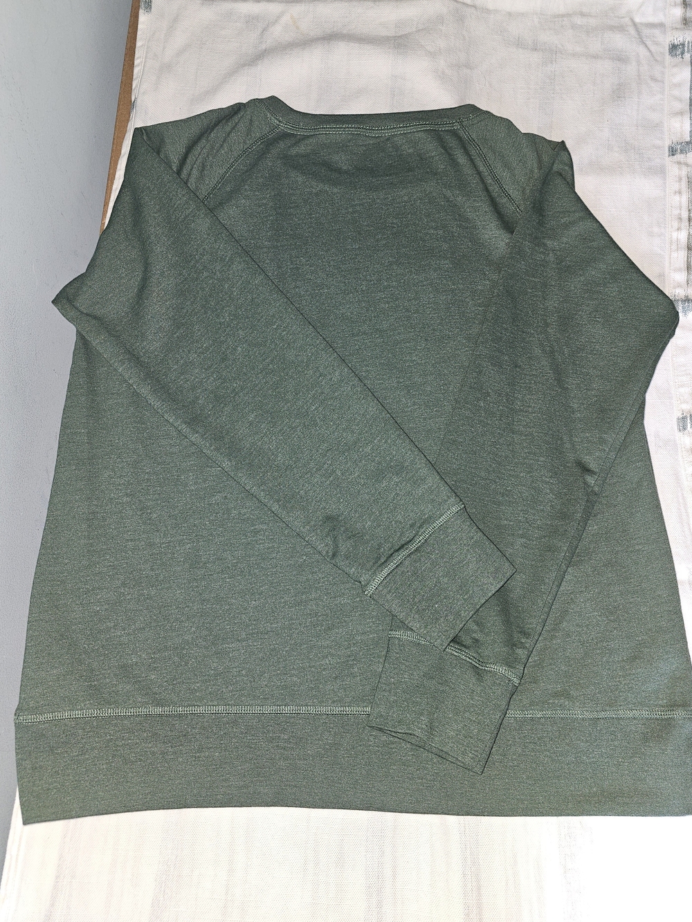 Peanuts Women's Crewneck Sweater in Olive Green
